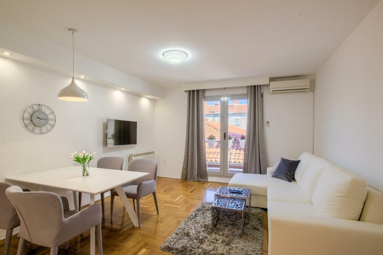 Apartment San Rocco Center Пула Екстериор снимка