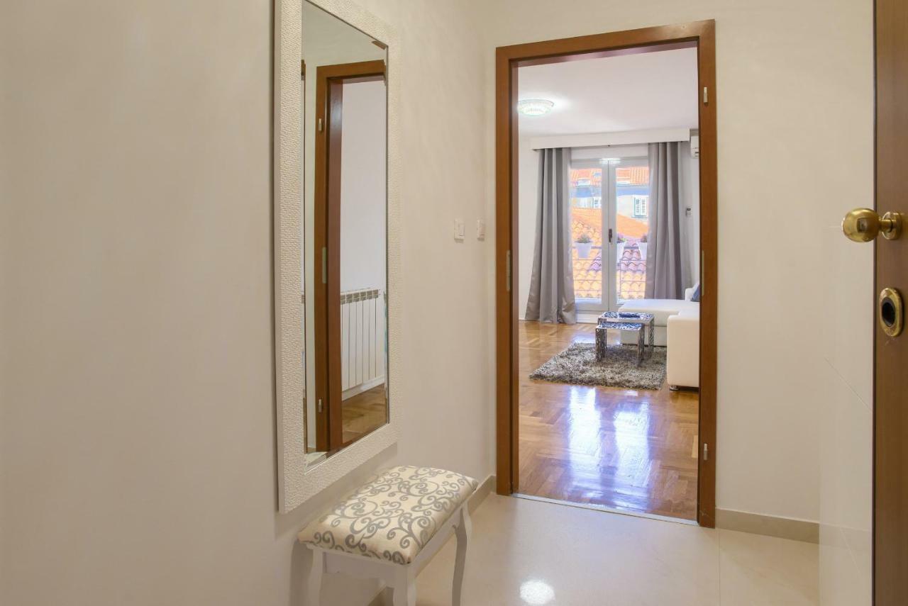 Apartment San Rocco Center Пула Екстериор снимка